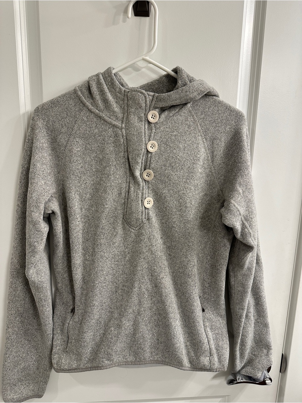 The North Face Women’s Gray Button-Placket Hoodie Sweater - large